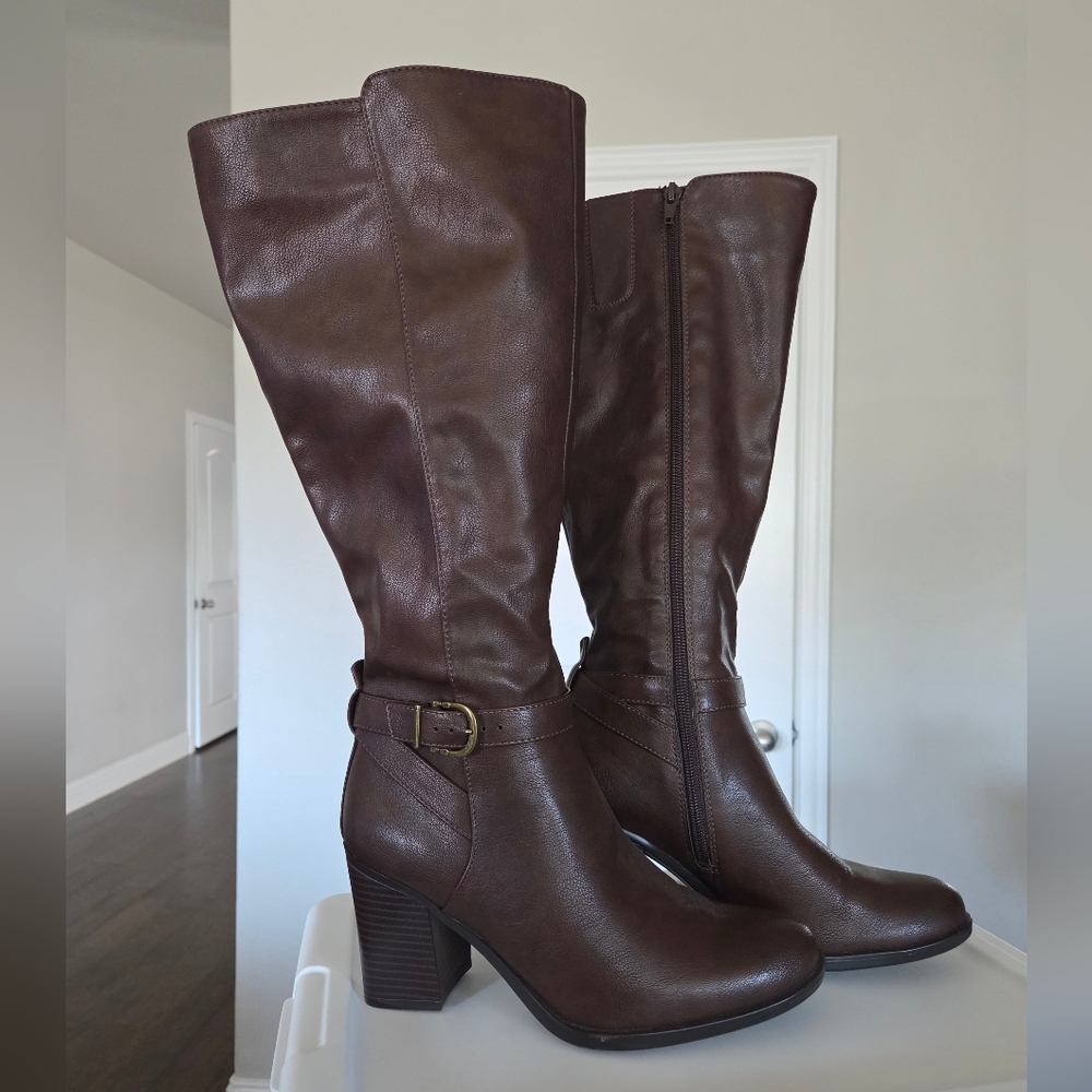 Naturalizer Brown Heeled Boots